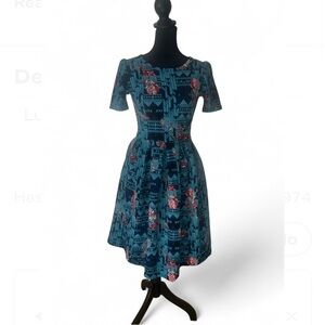 LuLaRoe Blue Geometric Fit & Flare Knee Length Dress, XS, Short Sleeve, Zip